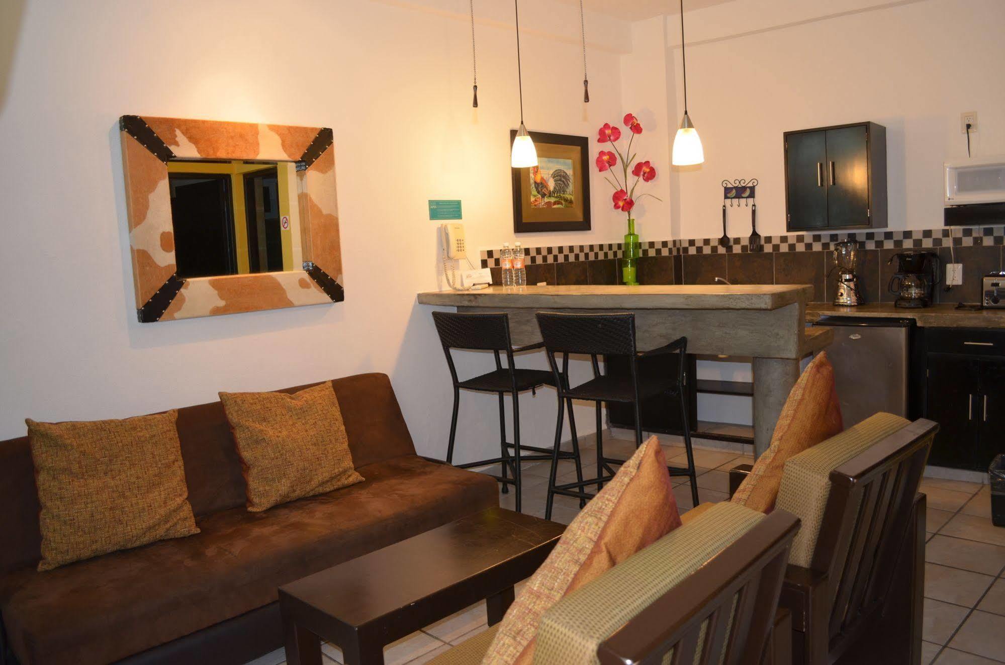 Hotel Suites Nadia פוארטו ואלארטה מראה חיצוני תמונה